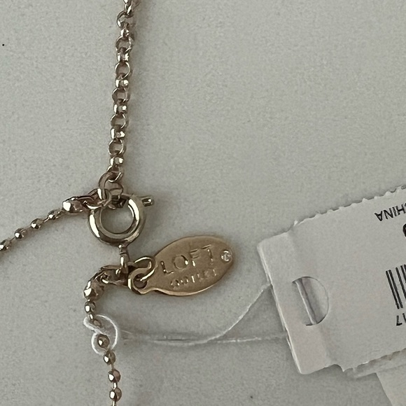 Cute LOFT Necklace! - Picture 7 of 10